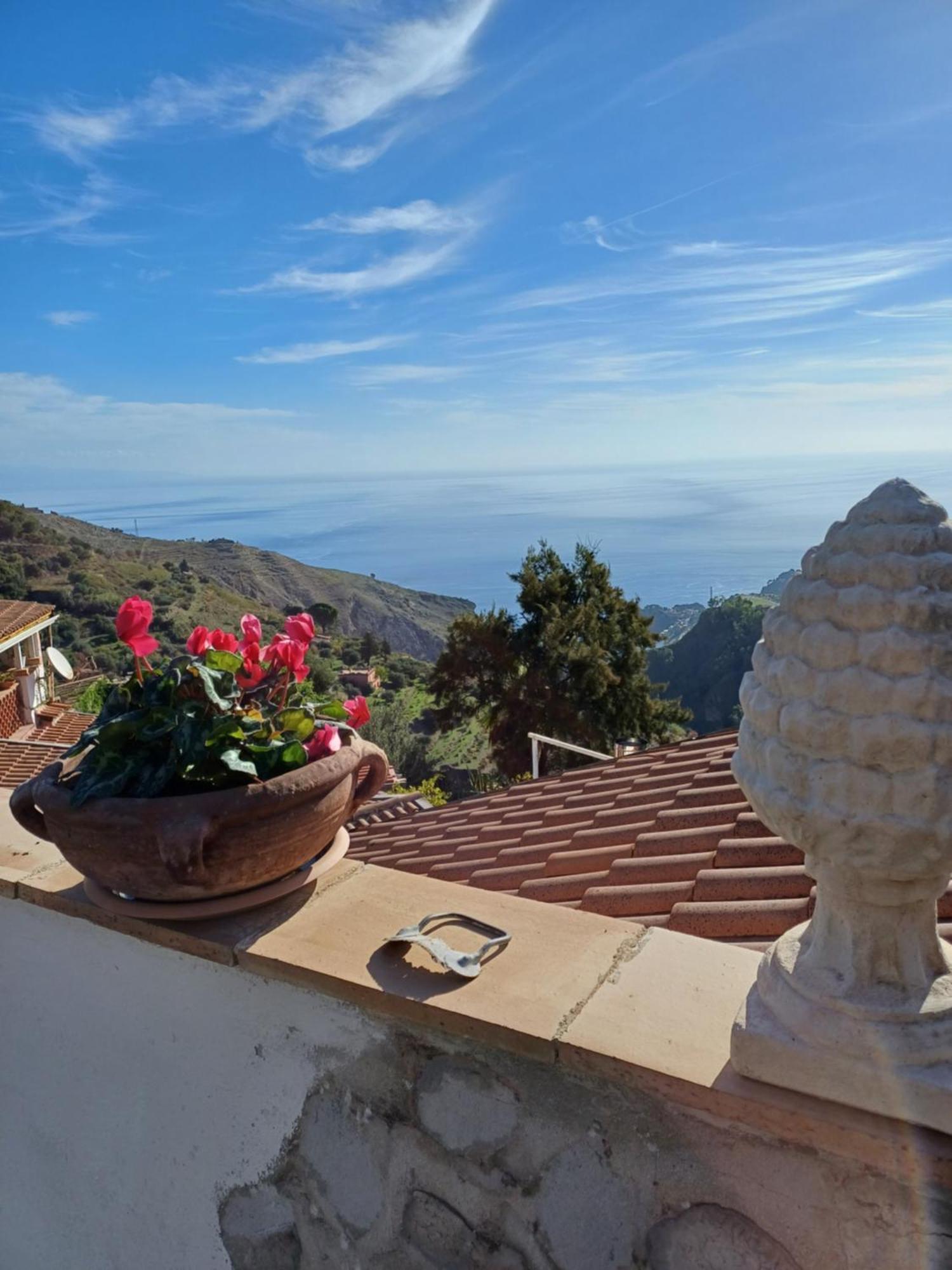 Casa Il Faro Villa Con Piscina Castelmola Eksteriør bilde
